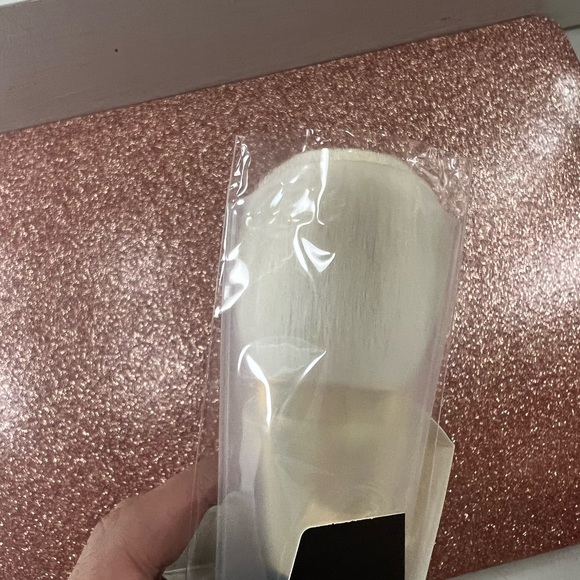 Tom Ford Bronzer Brush 05 DISCONTINUED one - Picture 7 of 8